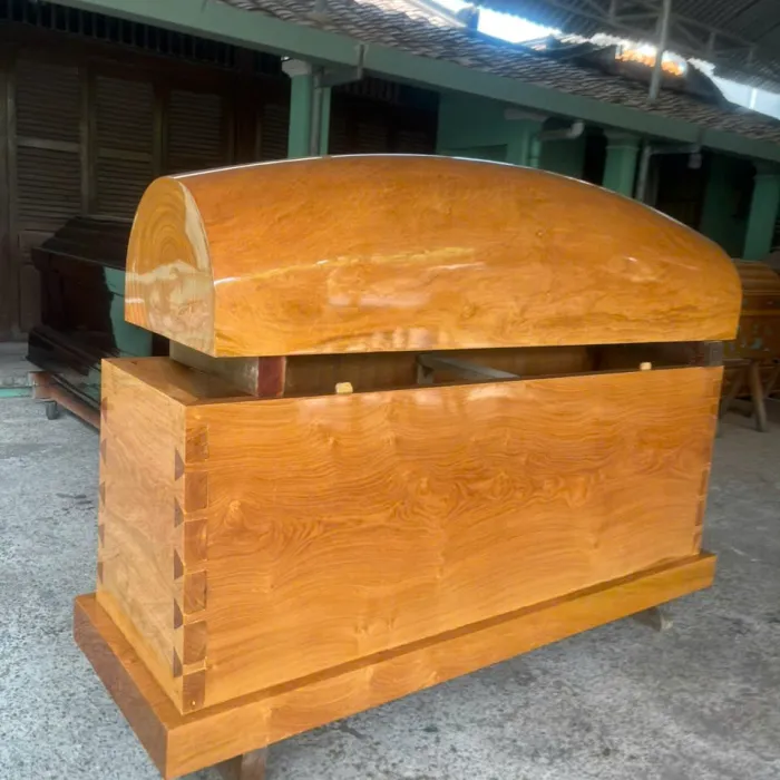 Áo quan gỗ trai